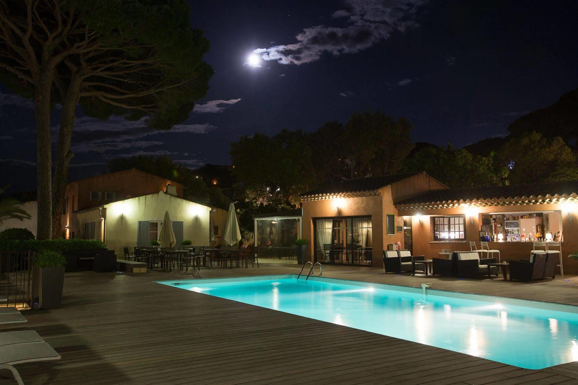 Les Capucines Hotel 4*