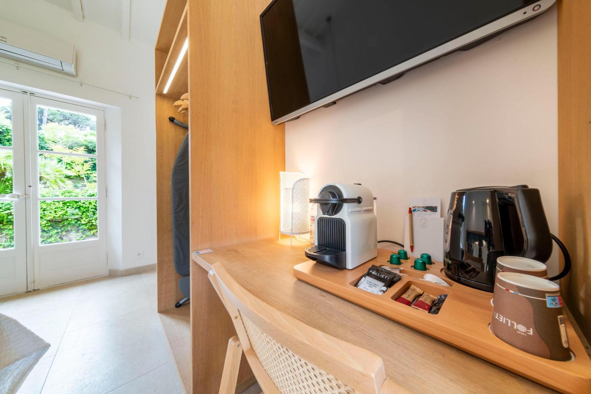 Les Capucines Saint Tropez Hotel 4*
